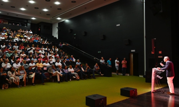 «O PS-MADEIRA TEM DE SER O GUARDIÃO DA AUTONOMIA» NA ASSEMBLEIA DA REPÚBLICA