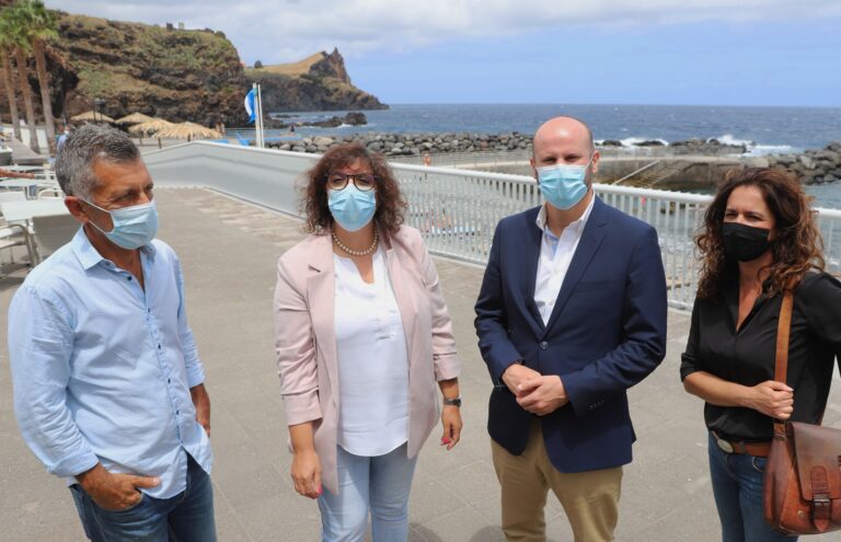 Mafalda Gonçalves pede apuramento de responsabilidades nas descargas na Praia dos Reis Magos