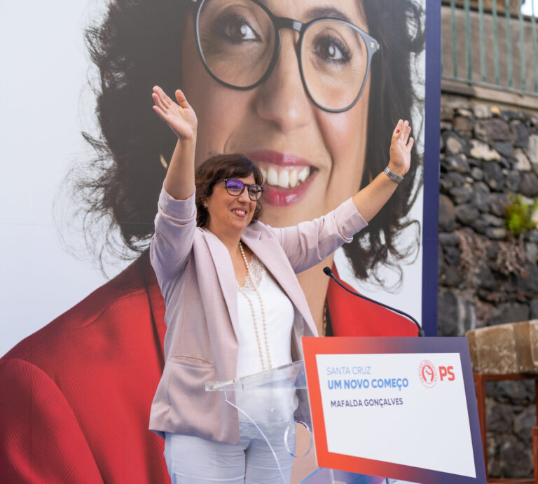 Mafalda Gonçalves defende bolsas de estudo para todos os estudantes universitários