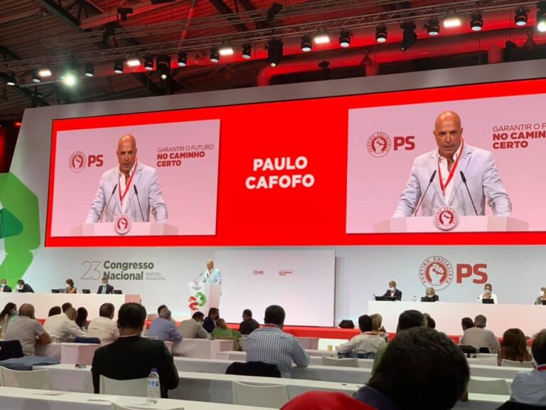 Paulo Cafôfo leva soluções para o aprofundamento da Autonomia ao Congresso Nacional do PS
