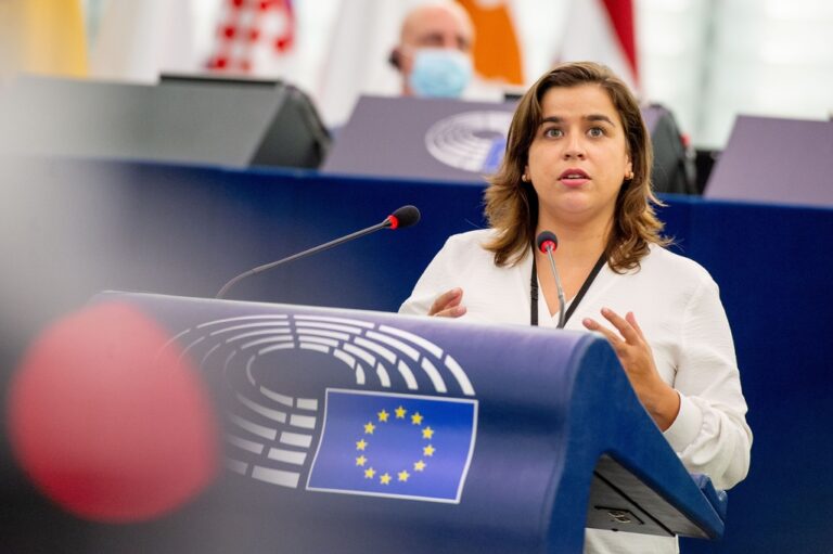 Sara Cerdas defende Plano de Ação Europeu contra as Doenças Raras