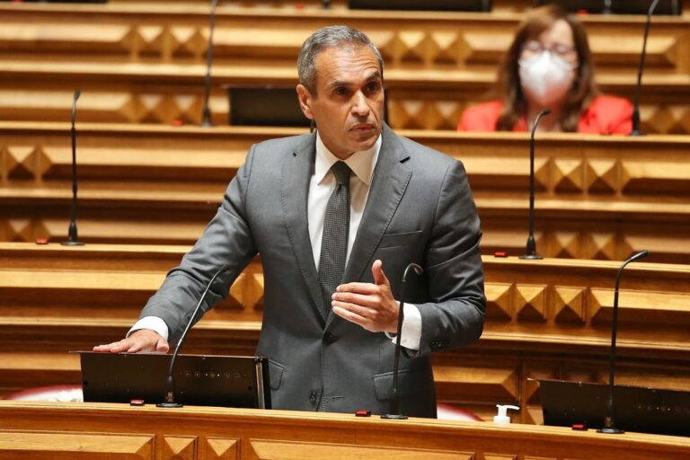 Carlos Pereira apela à confiança no PS para continuar a garantir a estabilidade do País