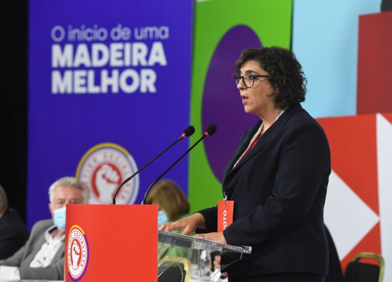 Mafalda Gonçalves critica desrespeito pela lei da paridade