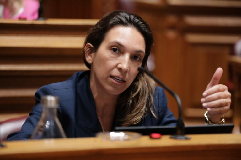 Marta Freitas desmente CDS e esclarece que acesso dos emigrantes ao Regime de Capitalização deve-se ao PS