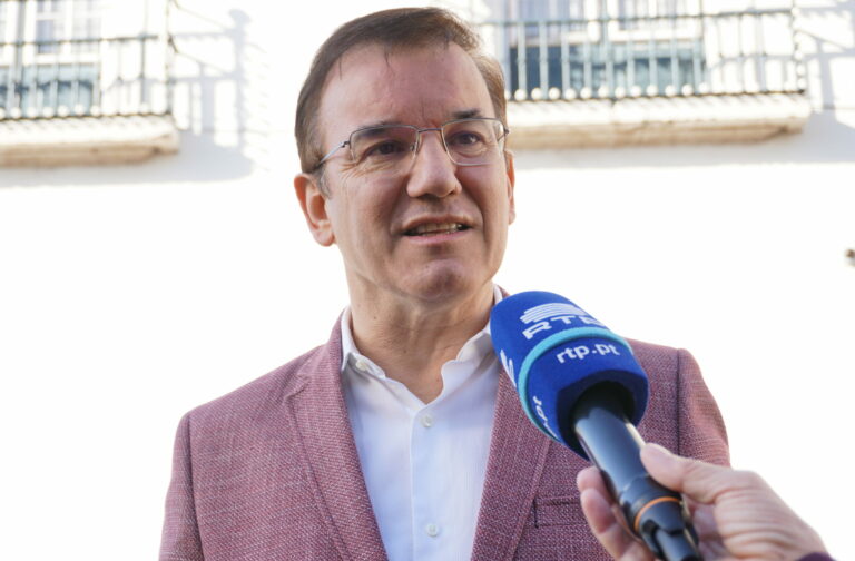 Falhanço na resolução dos problemas dos madeirenses é imagem de marca de Miguel Albuquerque