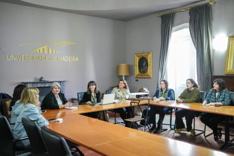 Mulheres Socialistas da Madeira reivindicam estratégia regional para a participação das mulheres na Ciência