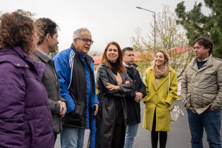PS defende salário médio nos 2.000 euros até 2029 e 37,5 horas de trabalho semanais para todos os trabalhadores
