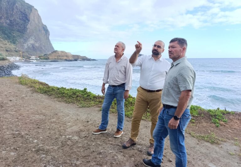 PS projeta novo acesso e estacionamento na Praia da Maiata, no Porto da Cruz