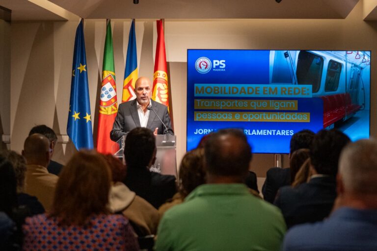 Governo Regional “está parado” na prevenção da sinistralidade e nas soluções para a mobilidade