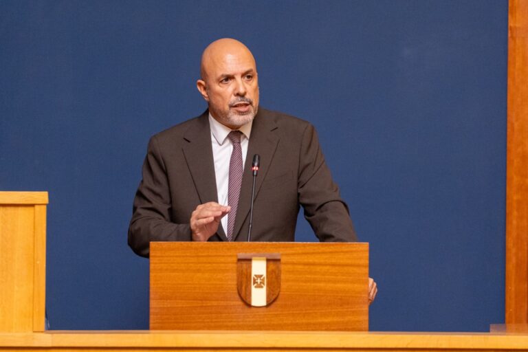 PS protesta contra revogação das licenças de voo da TAP para a Venezuela e pede intervenção do Governo da República