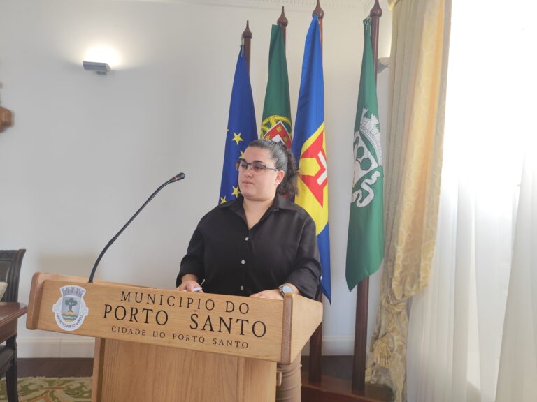 PS recusa-se a passar cheque em branco ao presidente da Câmara para “brincar com o dinheiro dos porto-santenses”