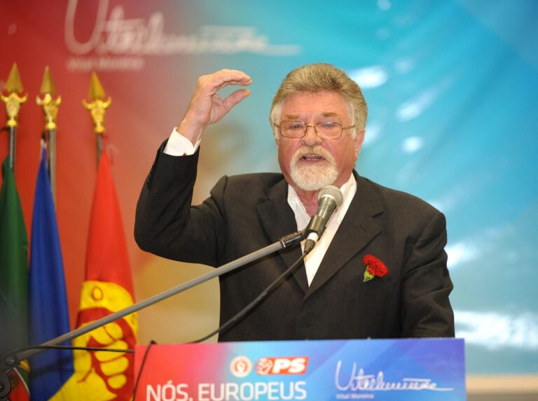 PS propõe atribuição do nome de Emanuel Jardim Fernandes a um espaço público no Funchal