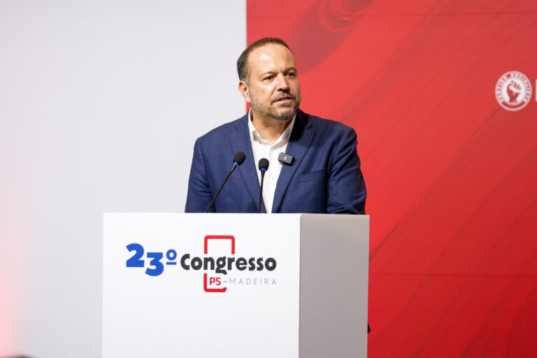 “Não aceitamos que haja açorianos e madeirenses de segunda consoante a relação financeira que têm com o Estado”