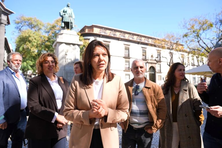 PS quer baixa de impostos para travar aumentos nos combustíveis e no gás e diz que Governo não pode usar a guerra para “encher o mealheiro”